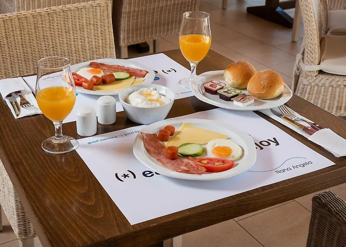 Nana Angela Aparthotel 3*