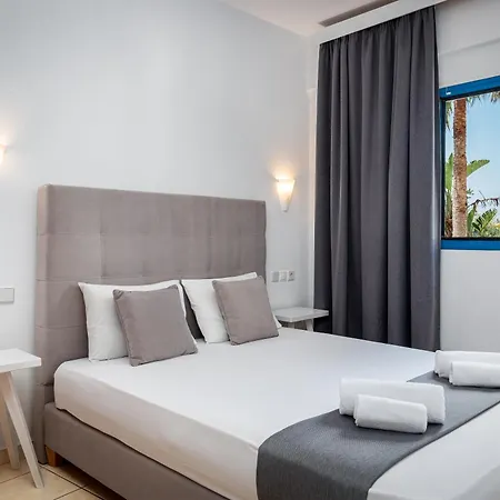 Lejlighedshotel Nana Angela 3*