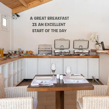 Апарт-готель Nana Angela Херсонісос