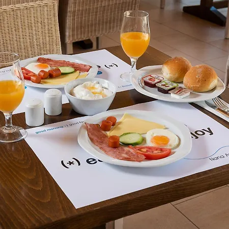 Nana Angela Апарт-готель 3*