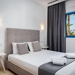 Apartahotel Nana Angela 3*